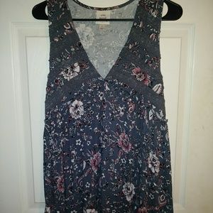 Women tank top